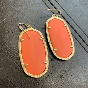 Kendra Scott Danielle earrings